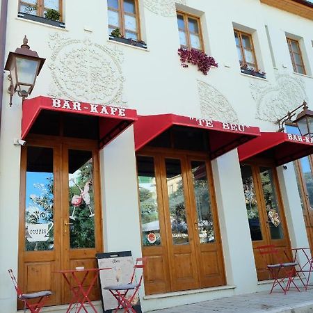 Tebeu Coffe And Bar Bed & Breakfast Vlore Exterior photo